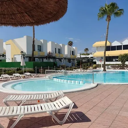 Bungalow Andrea Con Piscina Comunitaria Relax Apartment *